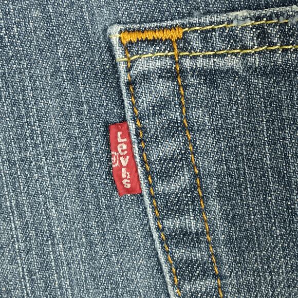Levi's 550 Medium Blue Wash Jeans Size 46 x 32 Relaxed Straight - Picture 5 of 8